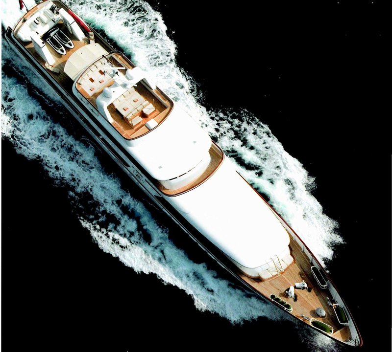 yacht il cigno proprietario